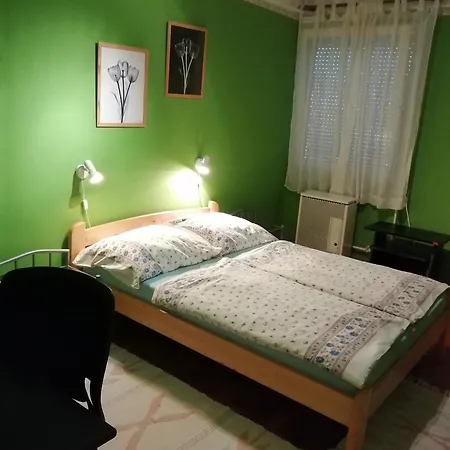 Apartment Mici Lak *